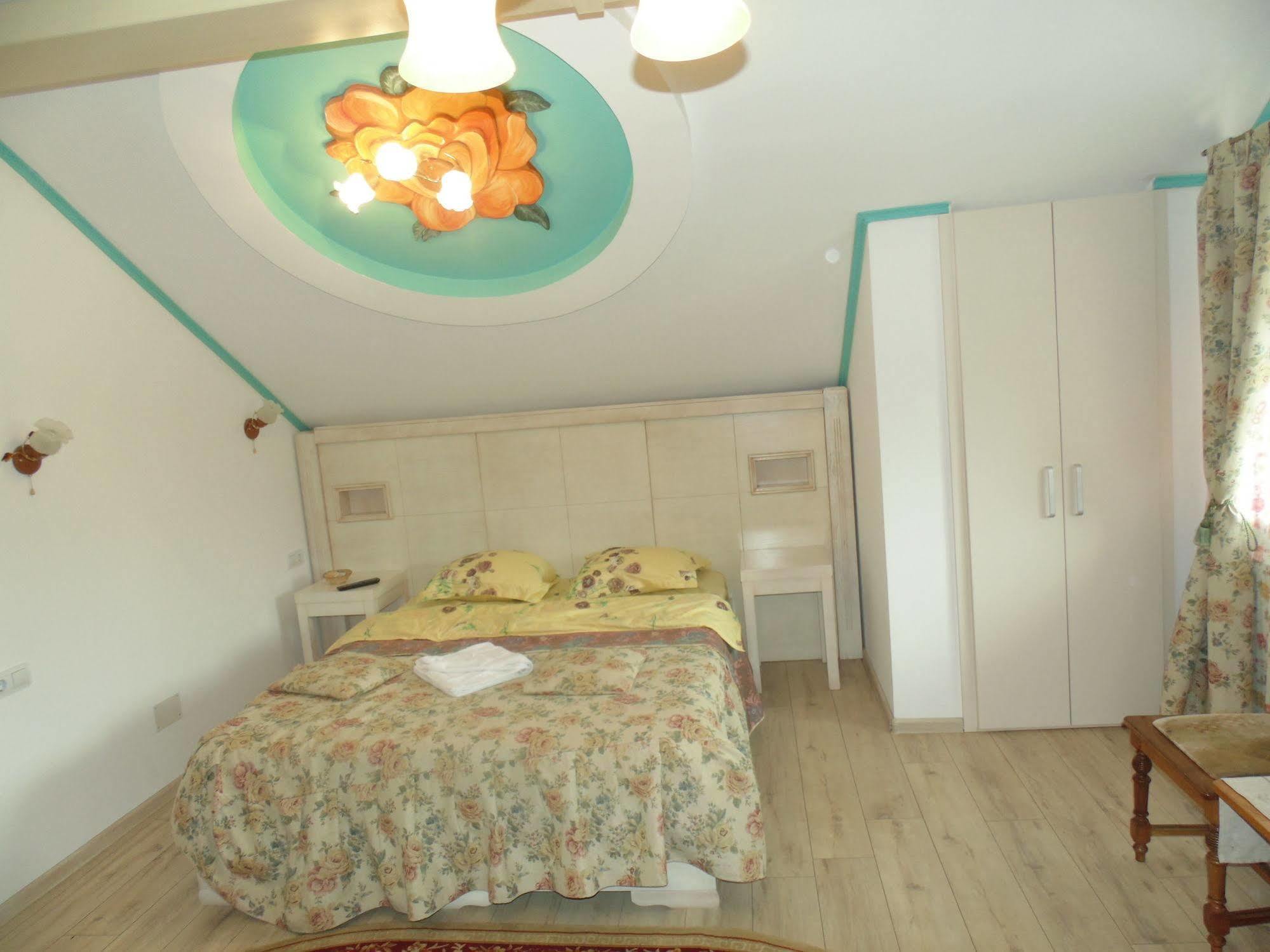 Leaganul Bucovinei Guest House Suceava Eksteriør bilde
