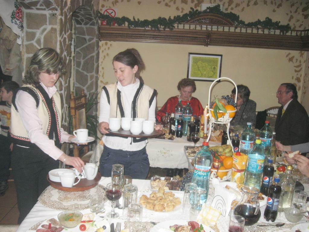 Leaganul Bucovinei Guest House Suceava Eksteriør bilde